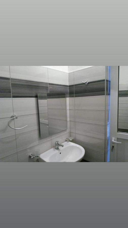 Villa Center 사밀 외부 사진